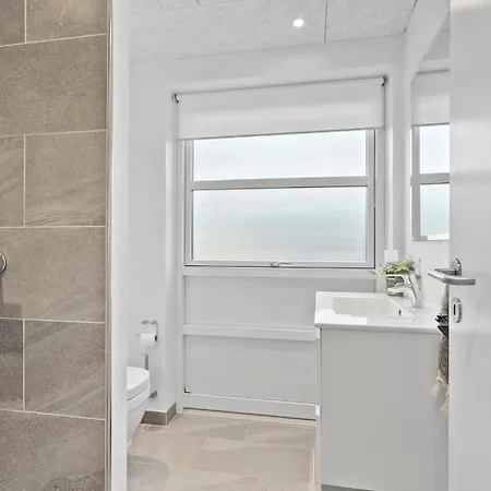 Gorgeous In With Wifi Holiday home