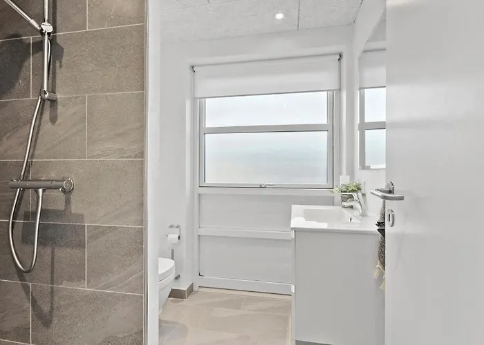 Gorgeous In With Wifi Holiday home